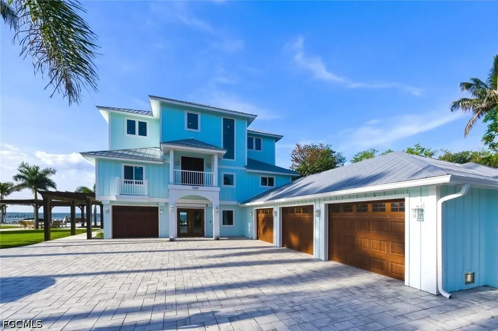 7660 Bocilla Lane Bokeelia FL 33922