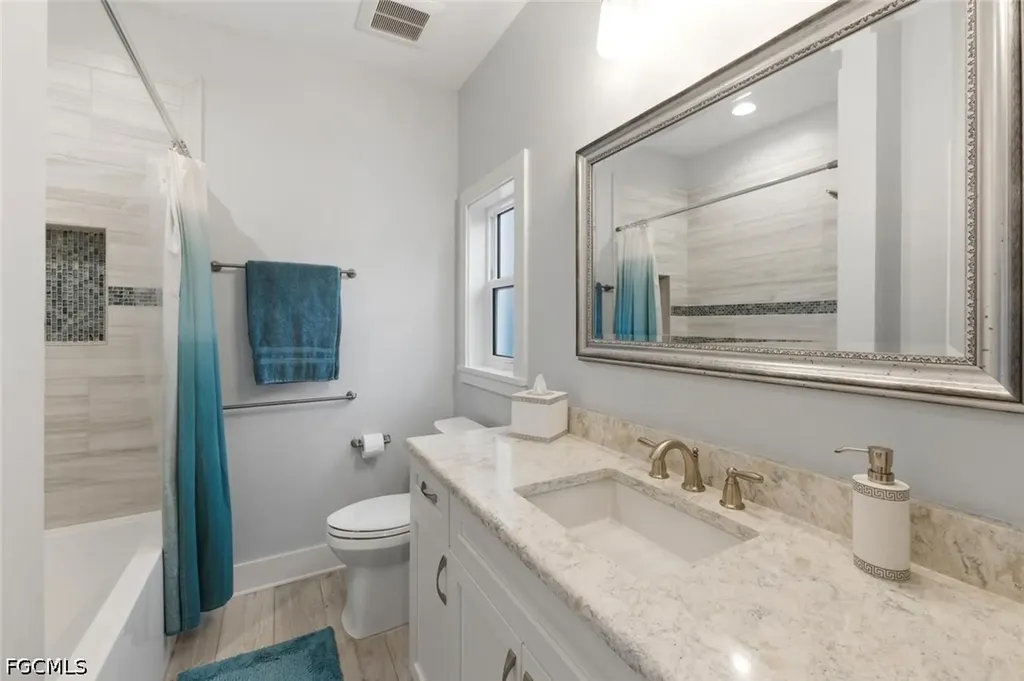 7660 Bocilla Lane Bokeelia FL 33922