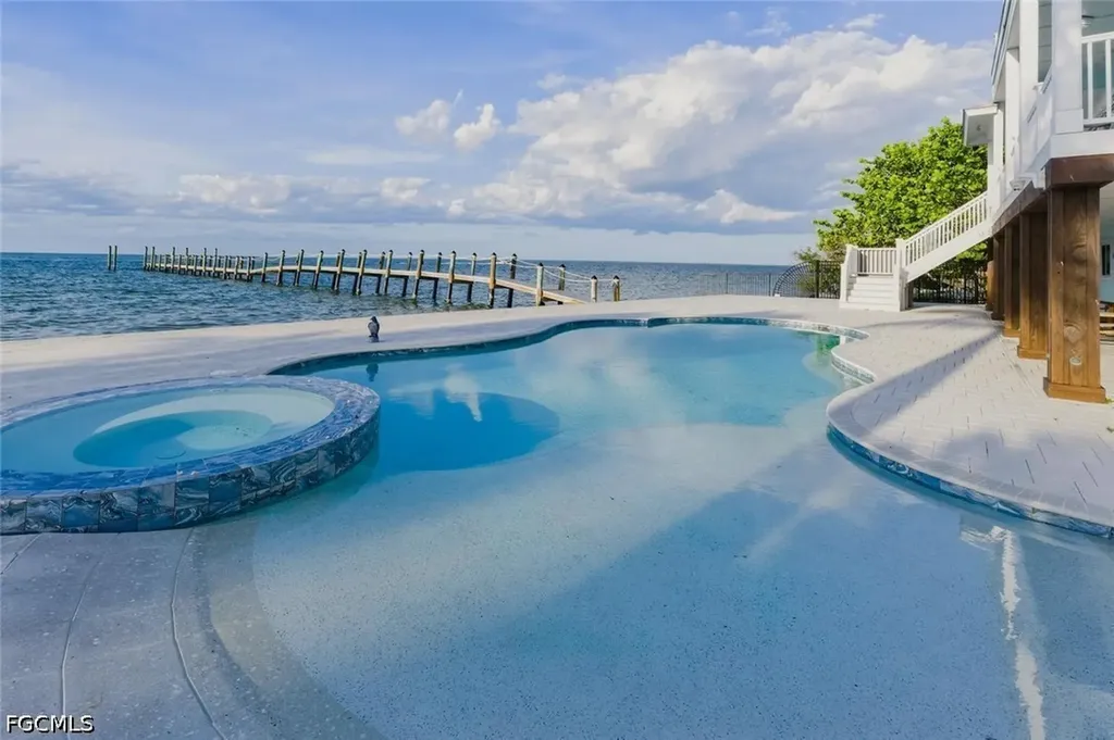 7660 Bocilla Lane Bokeelia FL 33922
