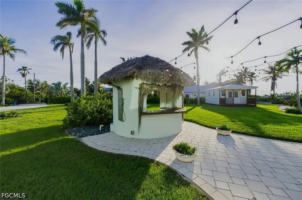 7660 Bocilla Lane Bokeelia FL 33922