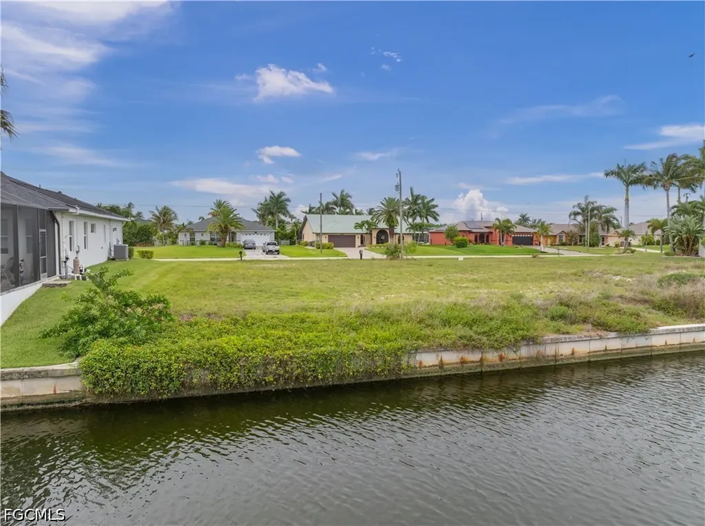 2517 SW 30th Terrace Cape Coral FL 33914