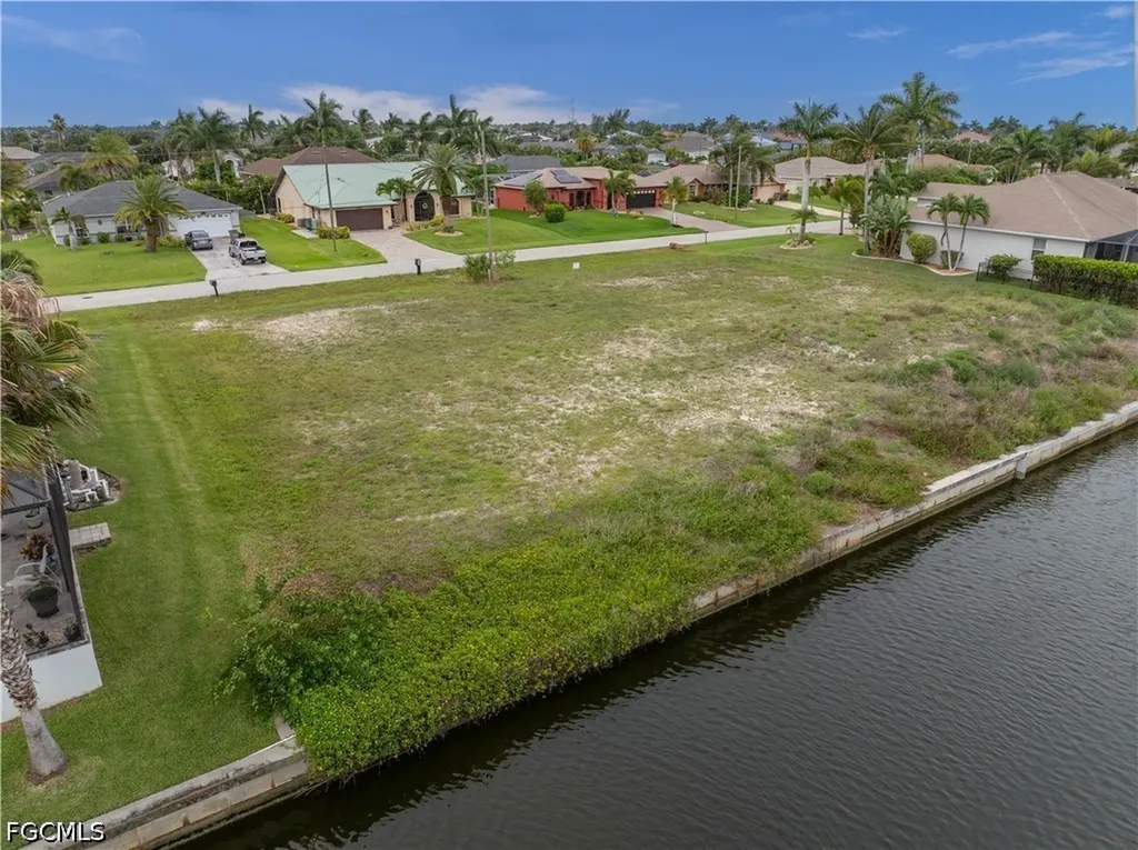 2517 SW 30th Terrace Cape Coral FL 33914