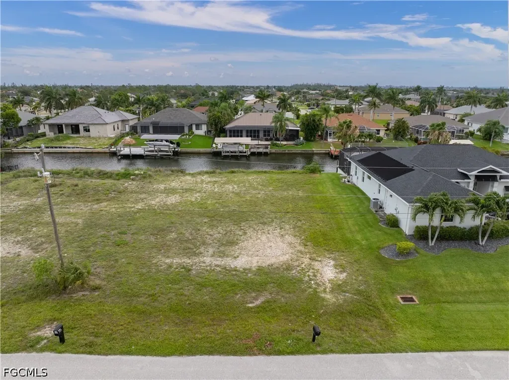 2517 SW 30th Terrace Cape Coral FL 33914