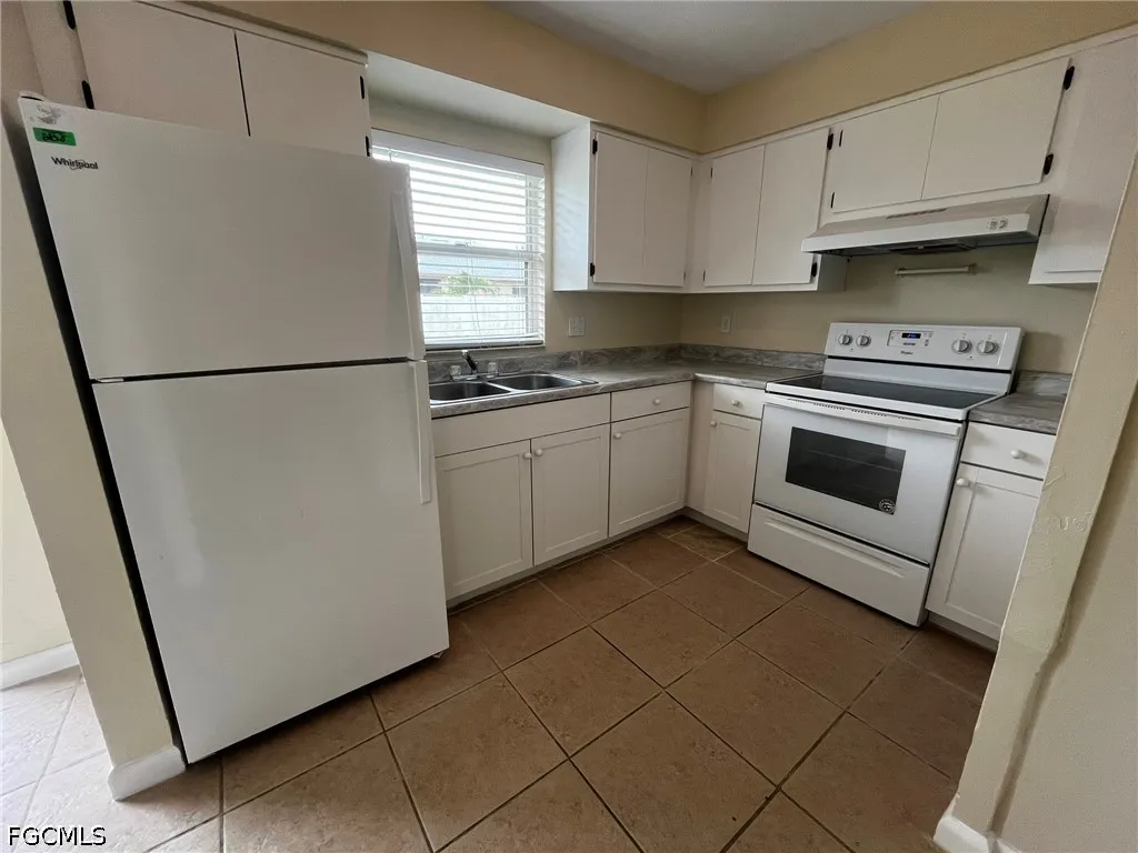 606 Hancock Bridge Parkway Cape Coral FL 33990