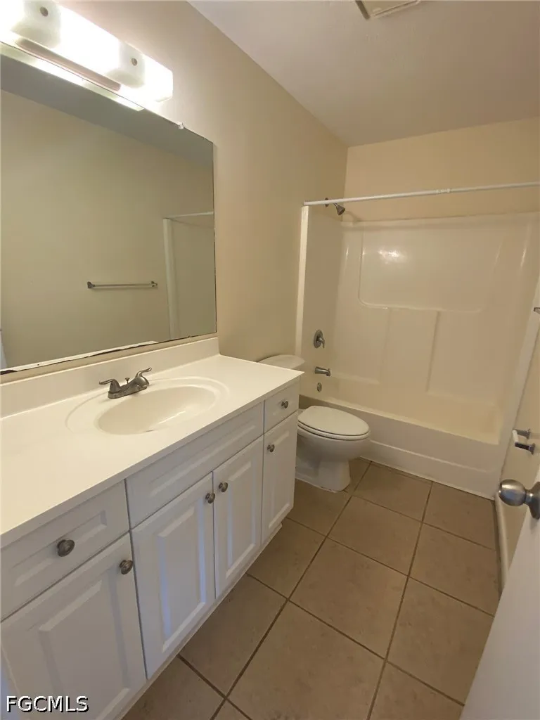 606 Hancock Bridge Parkway Cape Coral FL 33990
