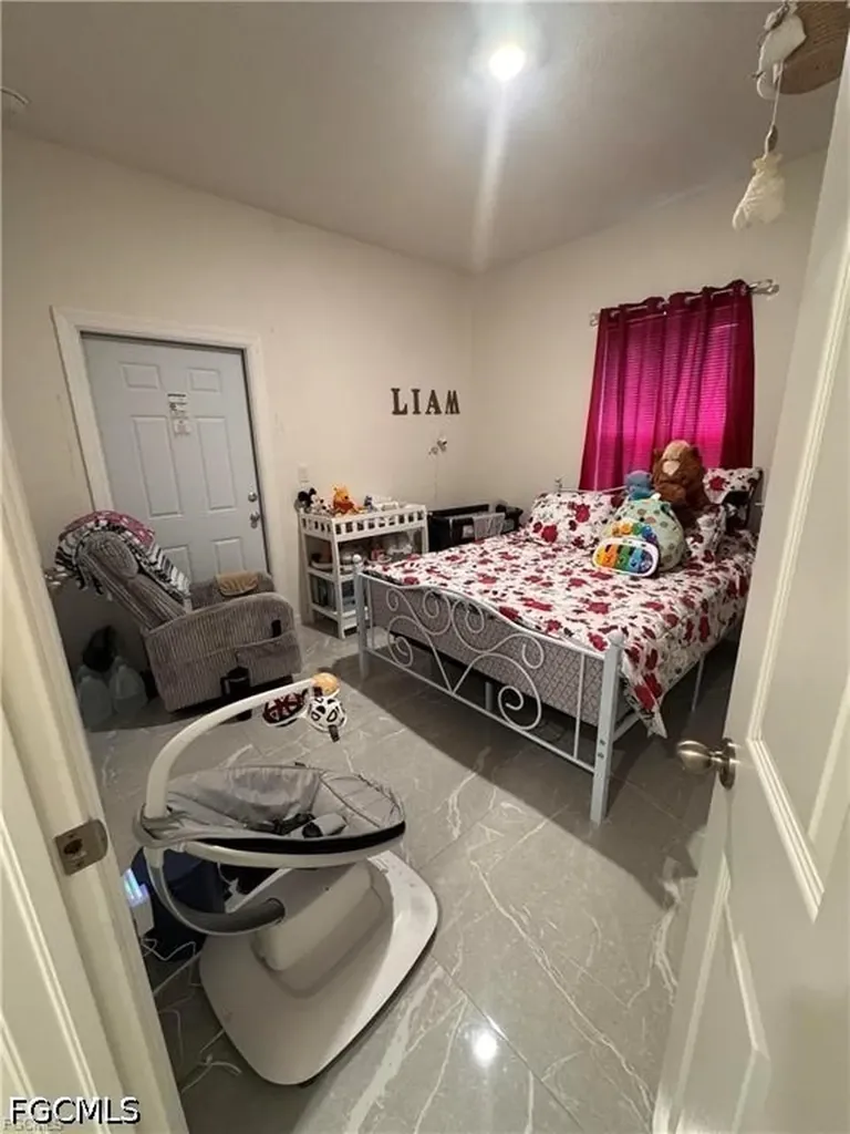 1820 NW 19th Avenue Cape Coral FL 33993