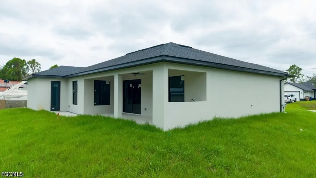 814 Clayton Avenue Lehigh Acres FL 33972