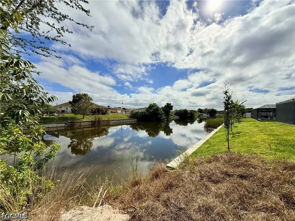 3431 SW 8th Court Cape Coral FL 33914