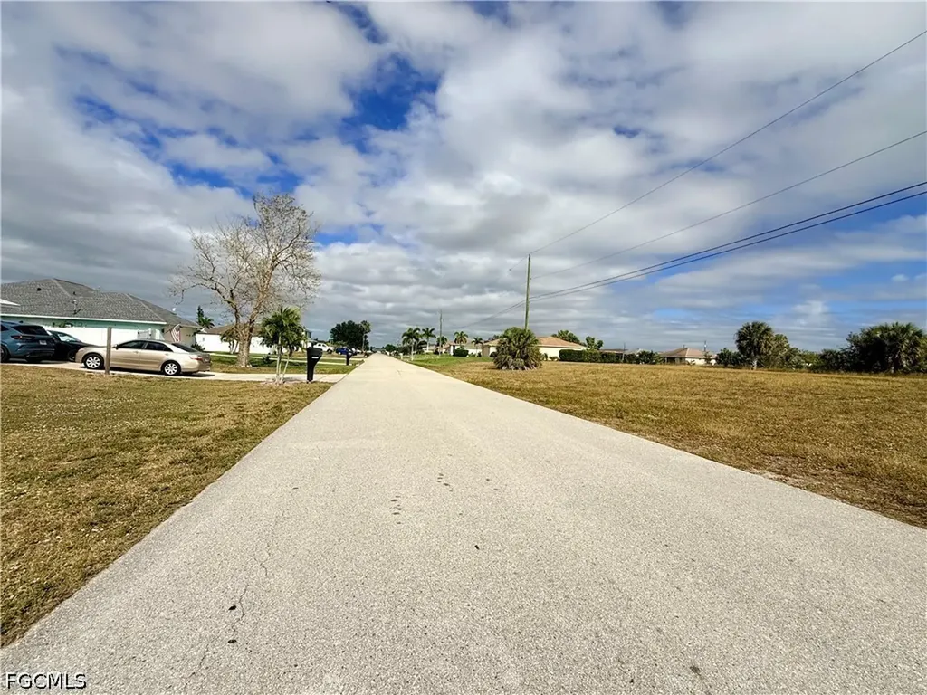 3431 SW 8th Court Cape Coral FL 33914