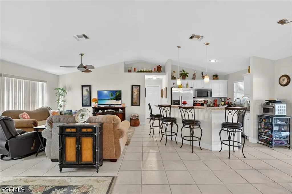 3820 SW 20th Avenue Cape Coral FL 33914