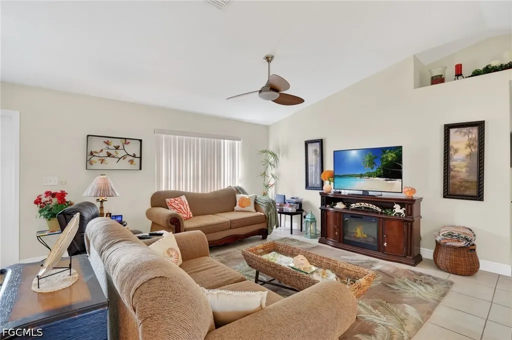 3820 SW 20th Avenue Cape Coral FL 33914