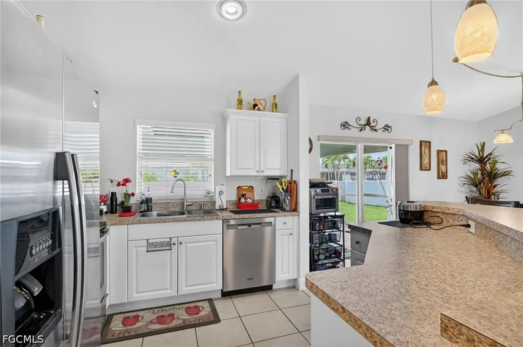 3820 SW 20th Avenue Cape Coral FL 33914