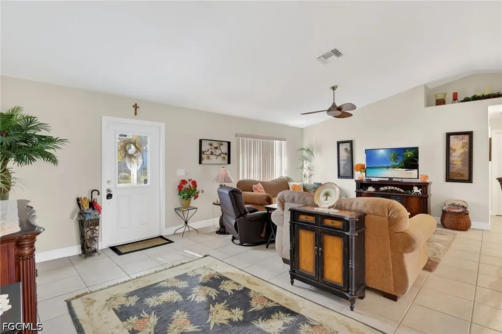 3820 SW 20th Avenue Cape Coral FL 33914