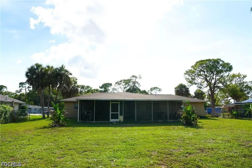 114 Greenwood Avenue Lehigh Acres FL 33936