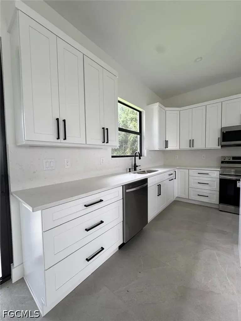 4322 10th Street W Lehigh Acres FL 33971