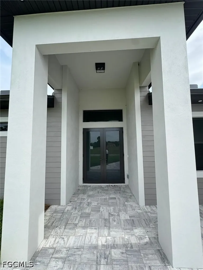 4322 10th Street W Lehigh Acres FL 33971