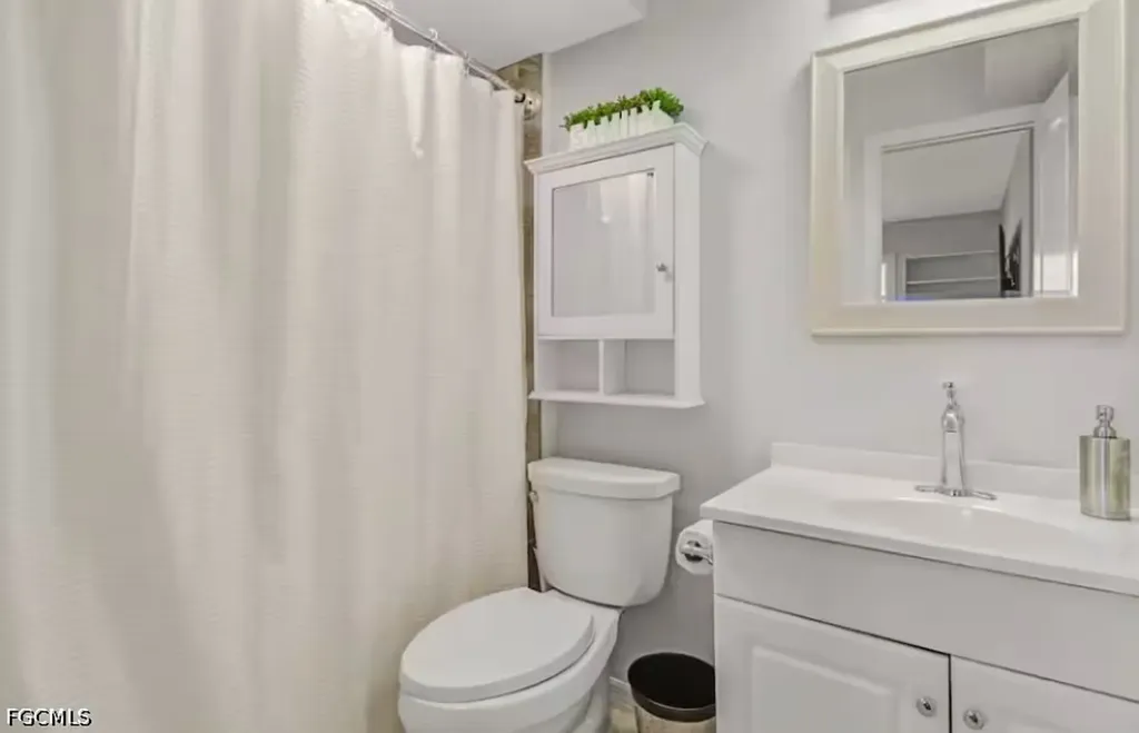 170 Turtle Lake Court Naples FL 34105