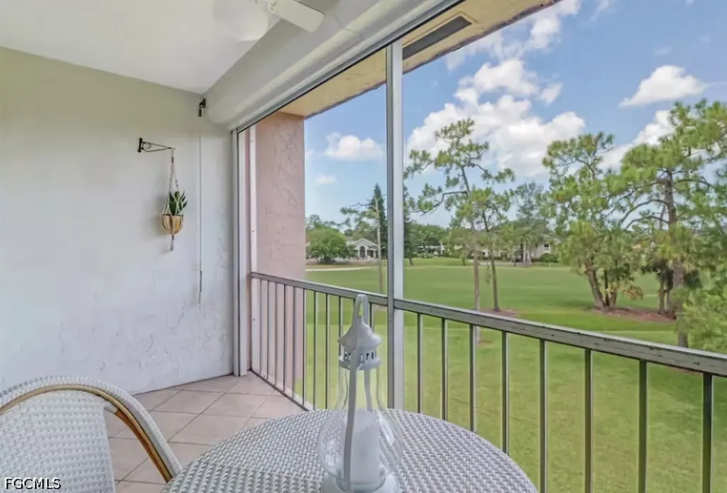 170 Turtle Lake Court Naples FL 34105