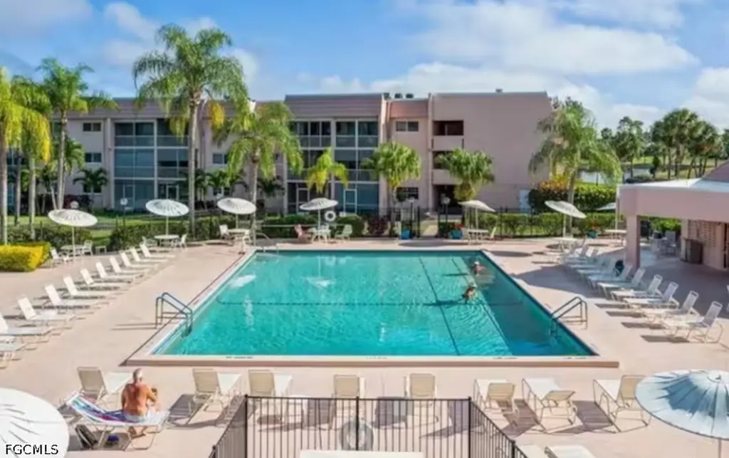 170 Turtle Lake Court Naples FL 34105