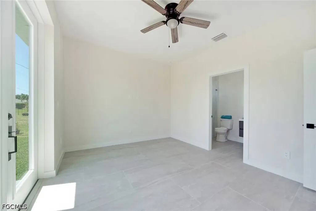 1426 SE 43rd Terrace Cape Coral FL 33904