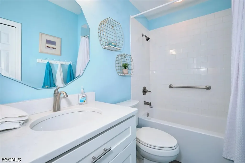 9100 Southmont Cove Fort Myers FL 33908