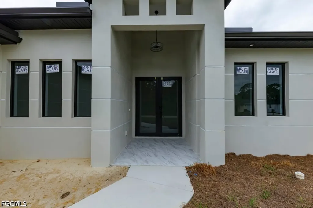 615 Broadway Avenue Lehigh Acres FL 33972