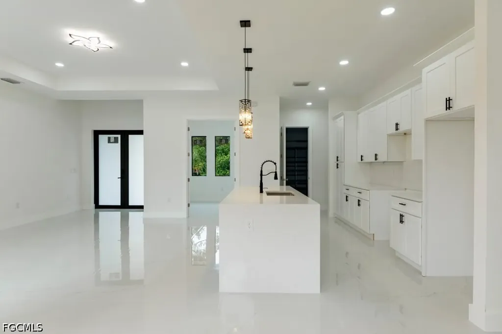 615 Broadway Avenue Lehigh Acres FL 33972
