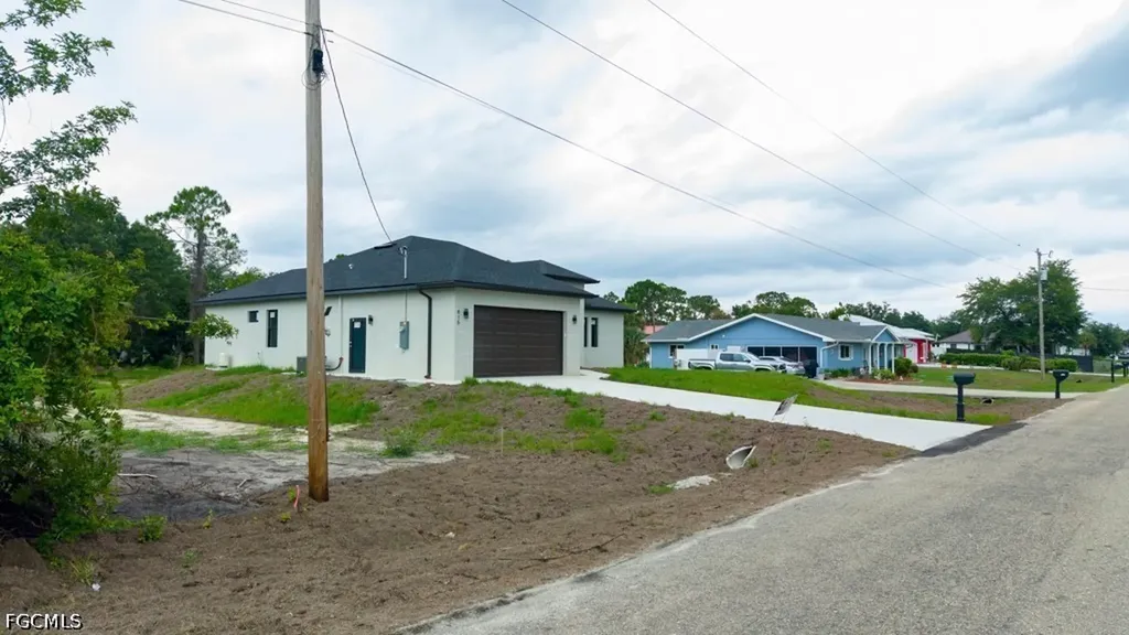 615 Broadway Avenue Lehigh Acres FL 33972