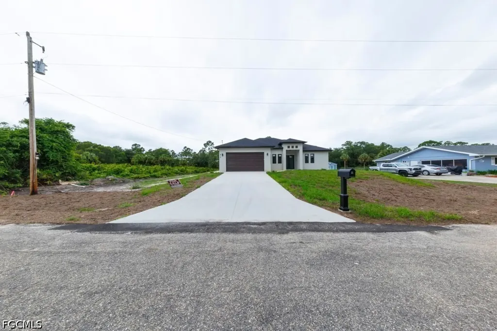 615 Broadway Avenue Lehigh Acres FL 33972