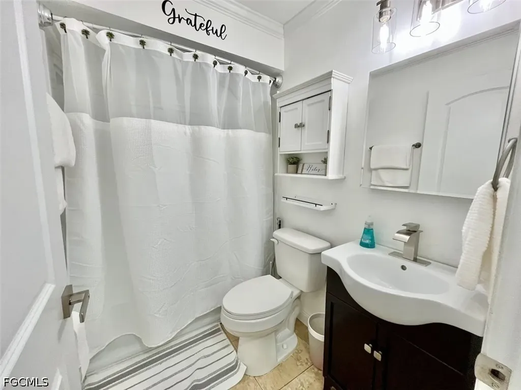 2314 SE 18th Place Cape Coral FL 33990