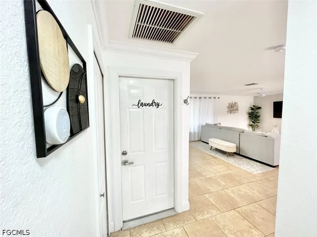 2314 SE 18th Place Cape Coral FL 33990