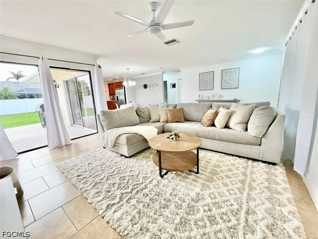 2314 SE 18th Place Cape Coral FL 33990
