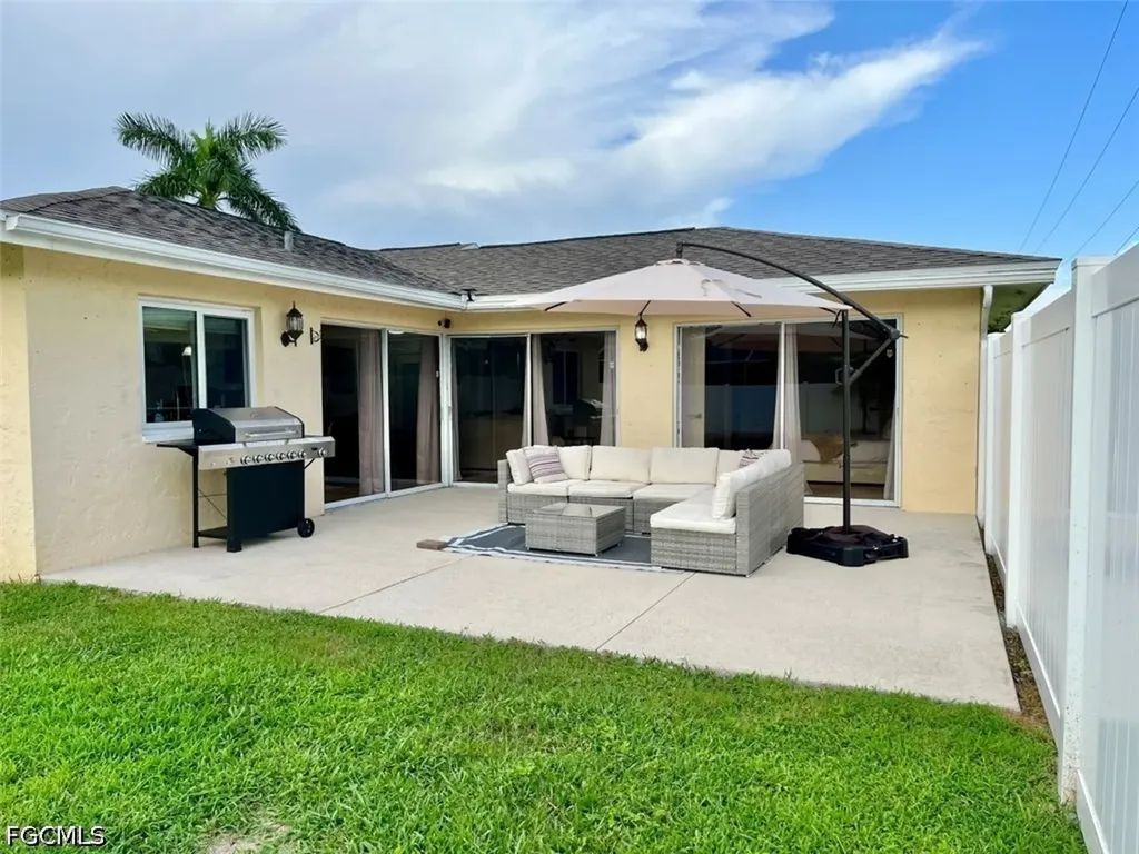 2314 SE 18th Place Cape Coral FL 33990