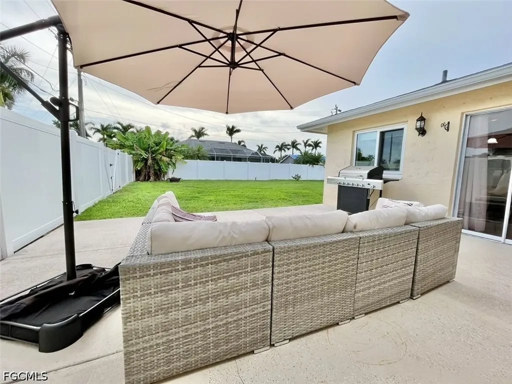 2314 SE 18th Place Cape Coral FL 33990