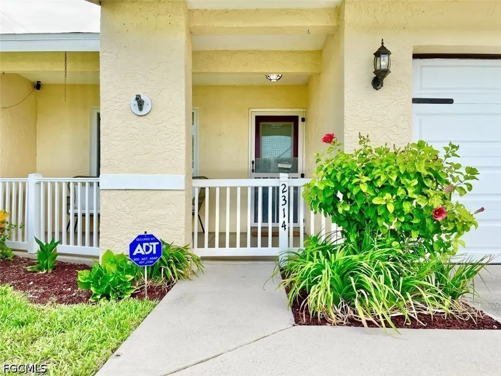 2314 SE 18th Place Cape Coral FL 33990
