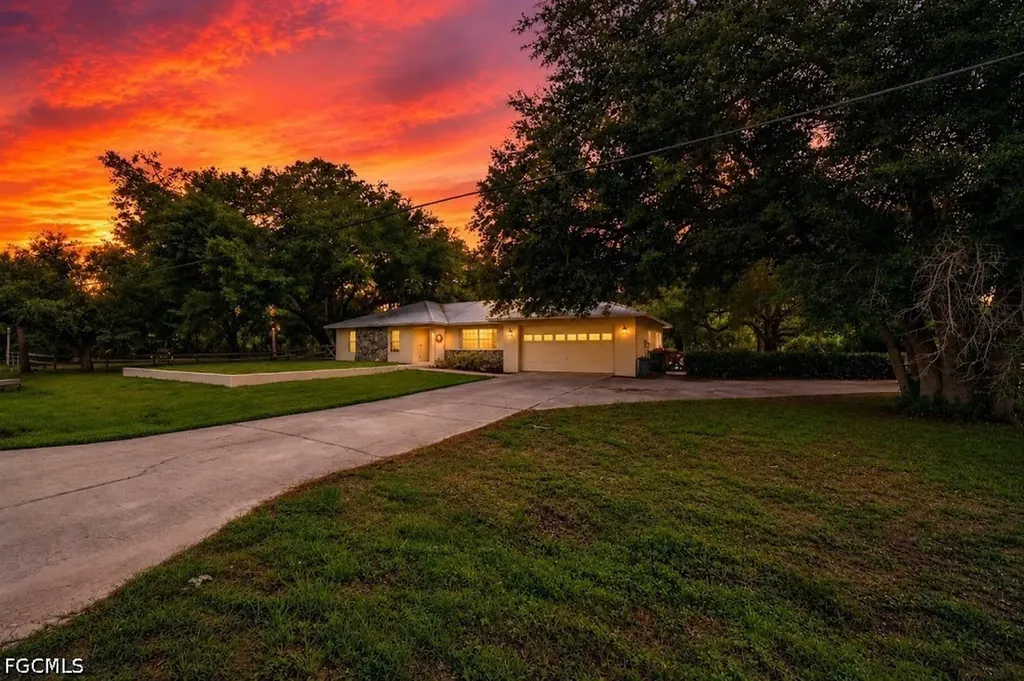 11751 Deal Road North Fort Myers FL 33917
