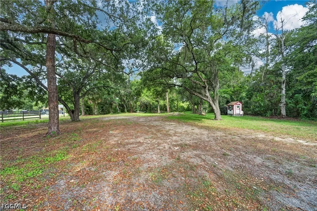 11751 Deal Road North Fort Myers FL 33917