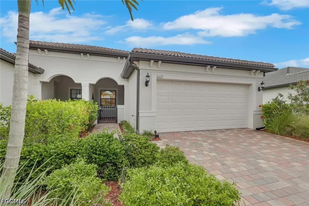 16621 Rolling Rock Boulevard Alva FL 33920