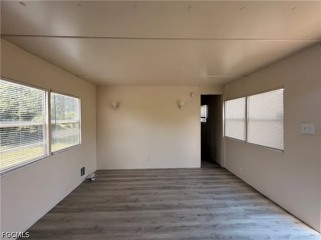 7869 Suncoast Drive North Fort Myers FL 33917