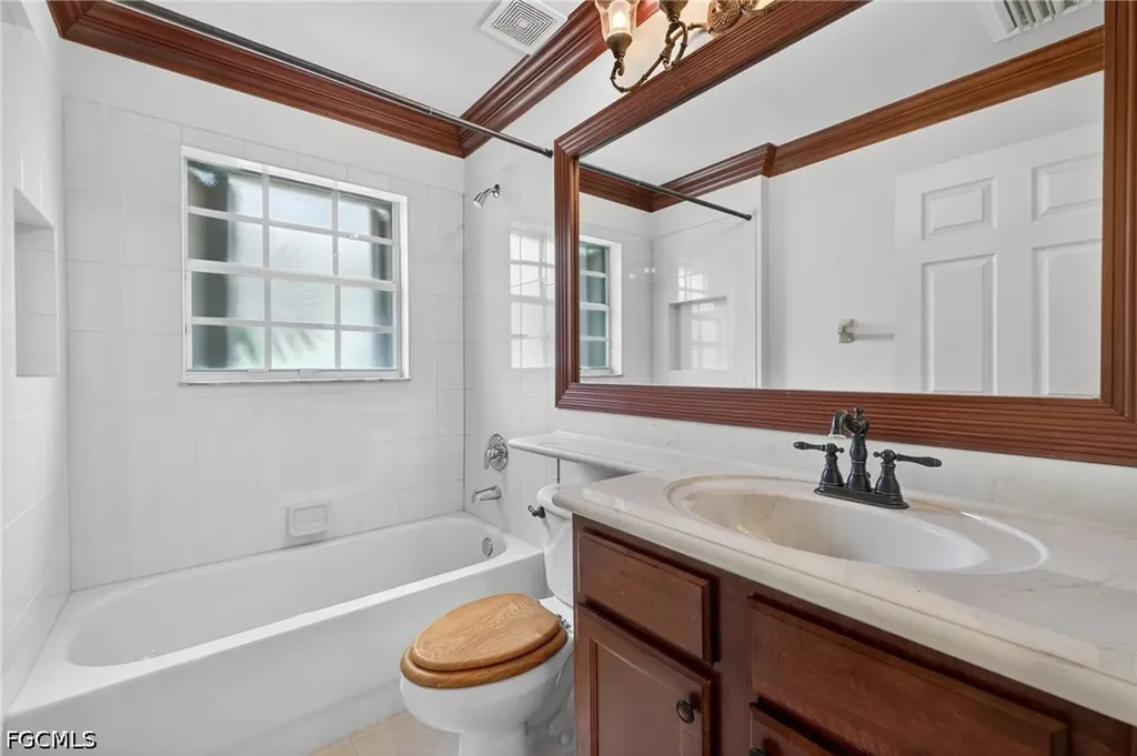 1574 Windamere Lane Naples FL 34119