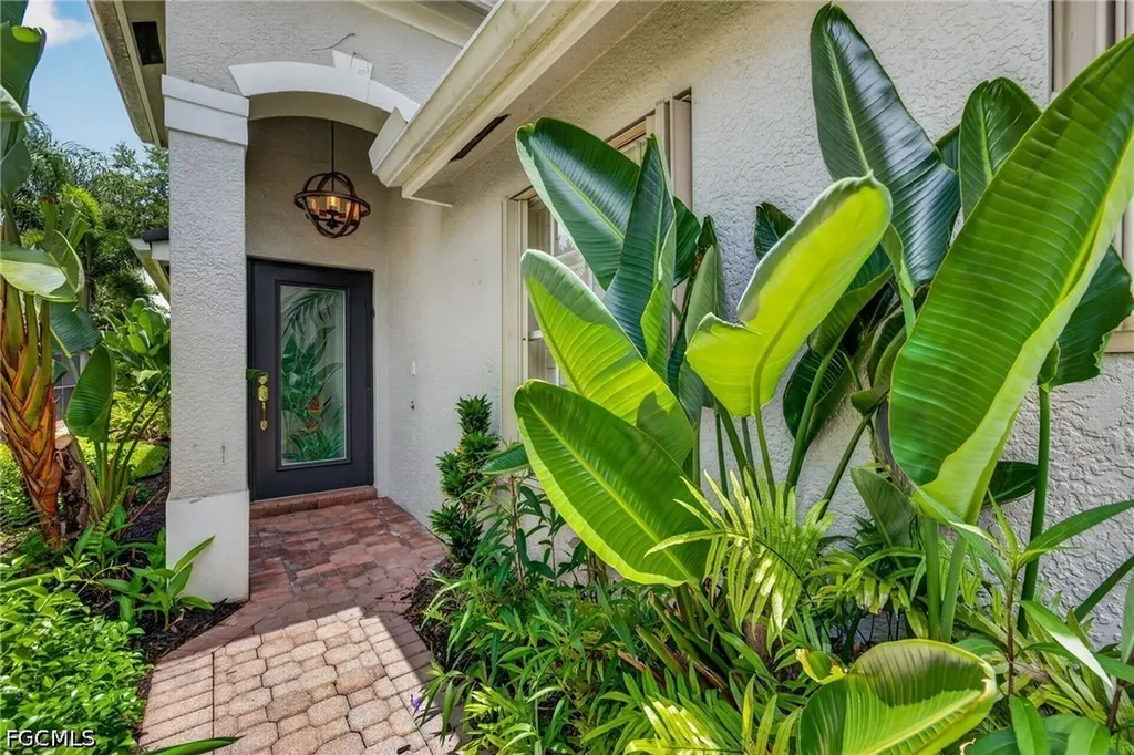 1574 Windamere Lane Naples FL 34119