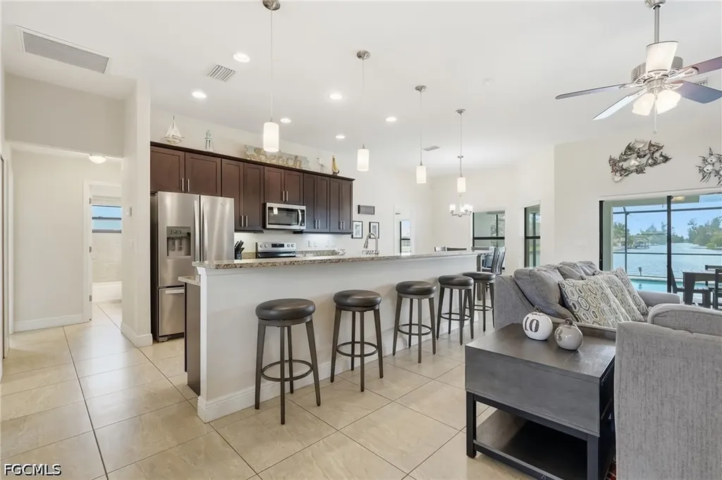 206 NE 21st Avenue Cape Coral FL 33909