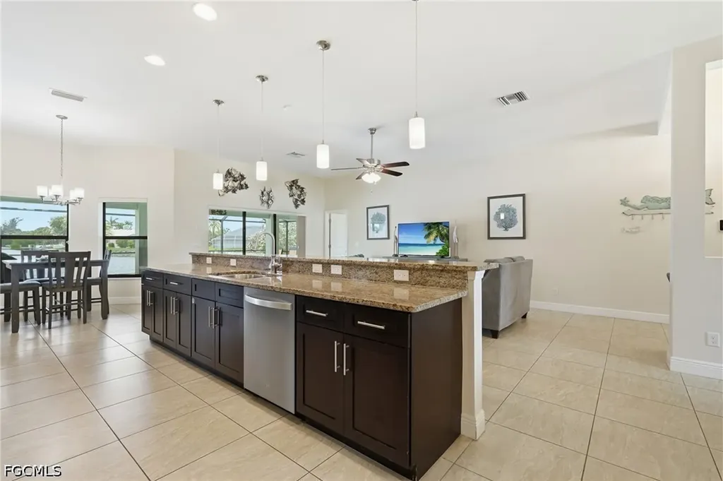 206 NE 21st Avenue Cape Coral FL 33909