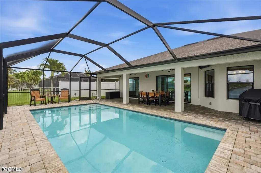 206 NE 21st Avenue Cape Coral FL 33909
