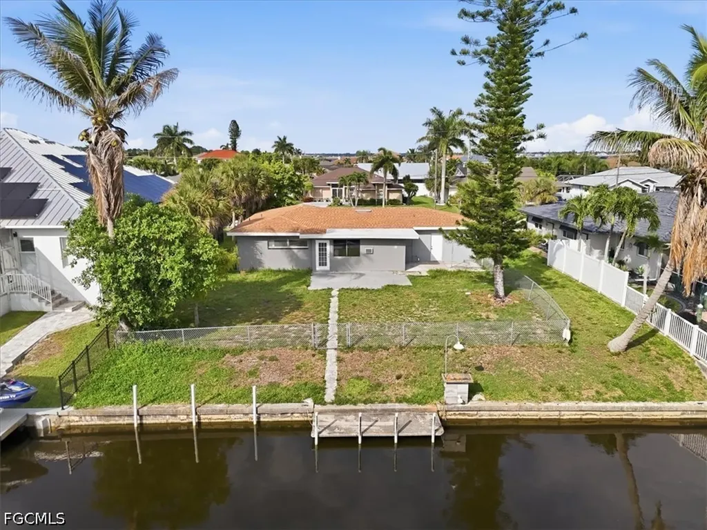 2540 SE 25th Avenue Cape Coral FL 33904
