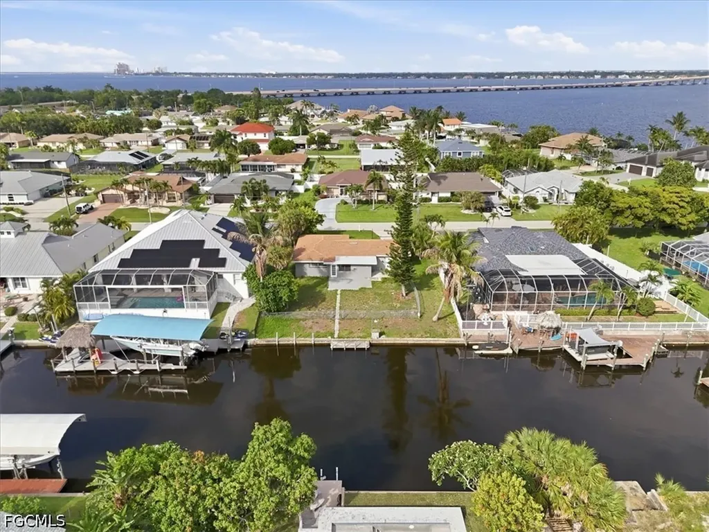 2540 SE 25th Avenue Cape Coral FL 33904