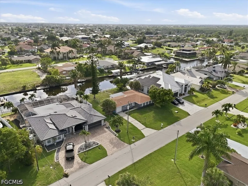 2540 SE 25th Avenue Cape Coral FL 33904