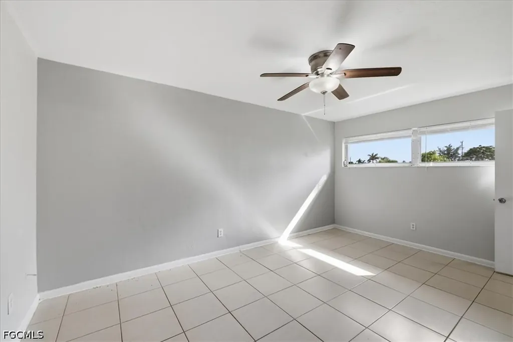 2540 SE 25th Avenue Cape Coral FL 33904