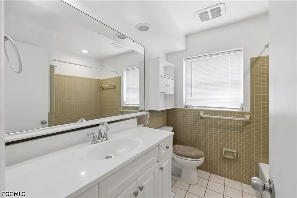 2540 SE 25th Avenue Cape Coral FL 33904