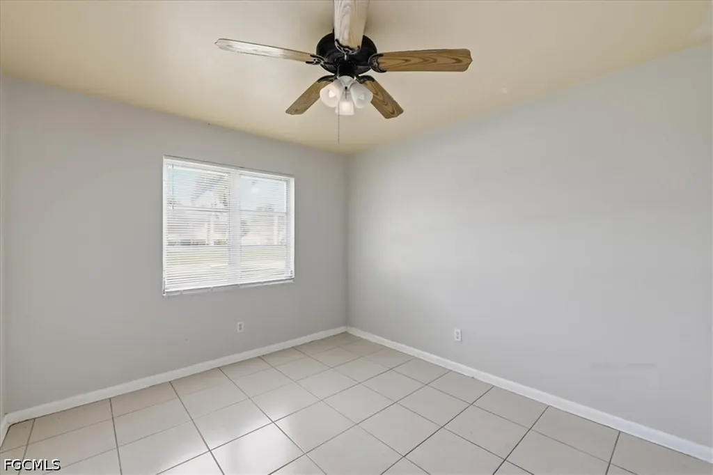 2540 SE 25th Avenue Cape Coral FL 33904